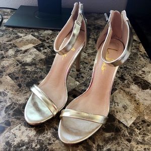 NEW Lulu’s Gold Ankle Strap Heels Size 8